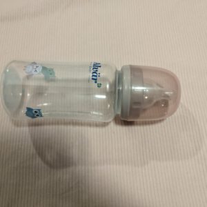gebruikt baby flesje fetisj