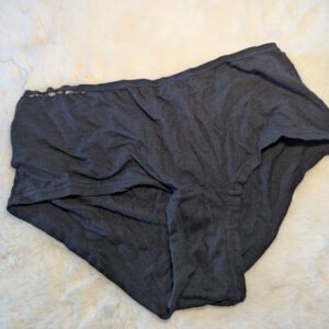 katoenen slipje gedragen oud versleten