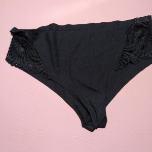 gedragen glad slipje