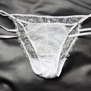 gedragen witte string